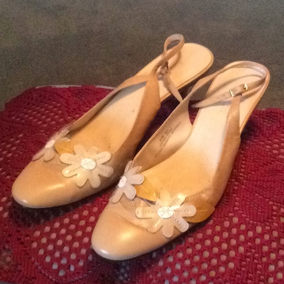 Beige Daisy Leather Slingback  (Madeline) - Picture 1 of 3